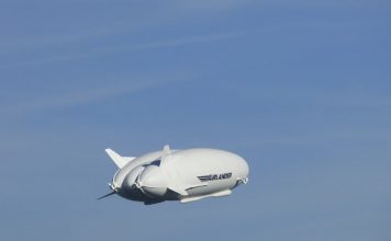 Самое большое в мире воздушное судно снова в воздухе
