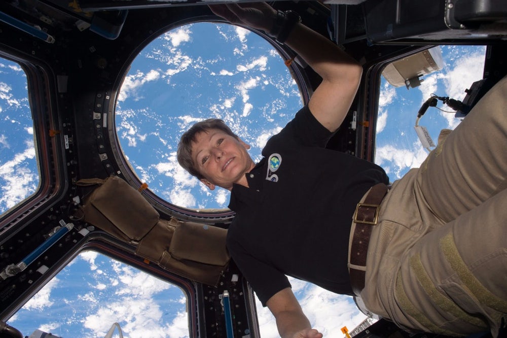 Космонавты на МКС совершат экстренный выход в открытый космос 