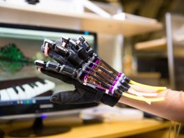 Ученые используют искусственные мышцы для создания VR-перчаток