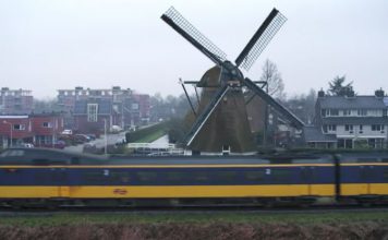 Все электропоезда в Нидерландах используют энергию ветра