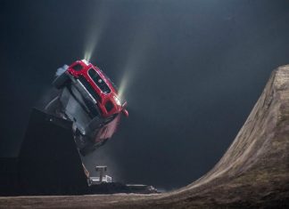 Новый Jaguar E-Pace выполнил самую длинную в мире бочку