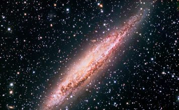 Обнаружено сильное метаноловое излучение в галактике NGC 4945 Галактика