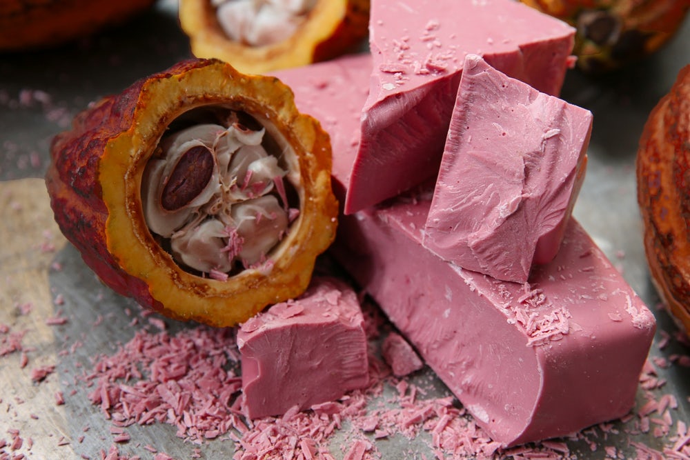 Швейцарцы при поддержке ученых создали рубиновый шоколад