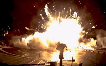 SpaceX опубликовала видеоподборку неудачных посадок Falcon 9