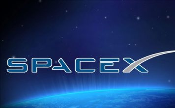 SpaceX объявила имя первого путешественника вокруг Луны