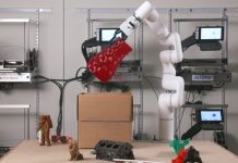 Роботизированная рука xArm для помощи на производстве