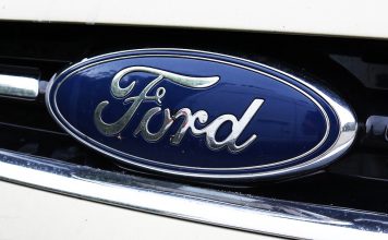 Ford работает с Walmart и Postmates над автономным доставщиком