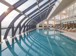 Zaha Hadid Architects построила люкс-отель в Нанкине