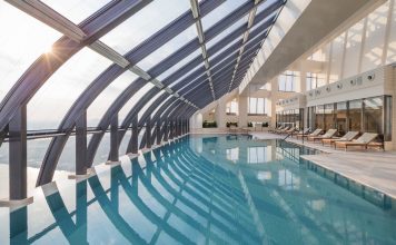 Zaha Hadid Architects построила люкс-отель в Нанкине