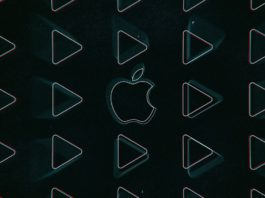 Идёт серьёзное разбирательство между Apple и Spotify