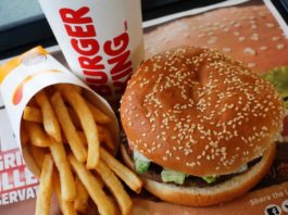 Burger King включил новый необычный бургер в меню
