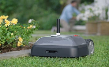 Робот-газонокосилка iRobot Terra становится многофункциональным