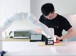 Робот-рука xArm становится все более развитой