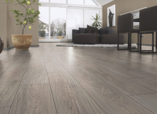 Какое напольное покрытие выбрать для дома: обзор 3-х популярных вариантов