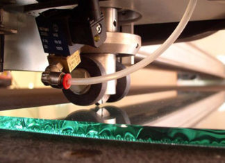 Как разрезать стекло?