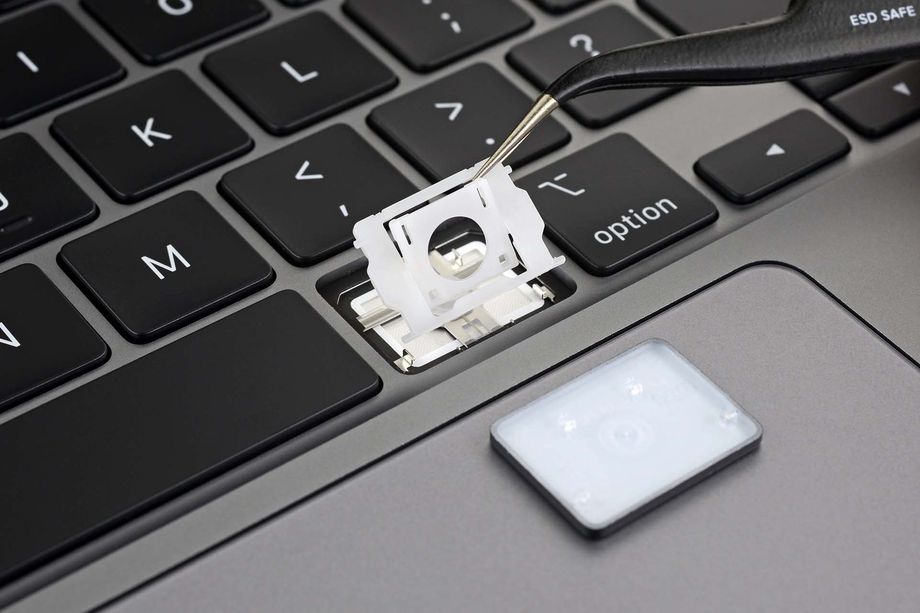 Magic Keyboard MacBook Pro 16”