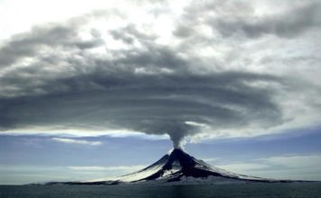 Ученые создали специальных дронов для наблюдения за вулканами