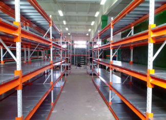 Как выбрать стеллажи для склада?