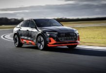 Audi собирается выпустить улучшенные версии электрокара E-Tron