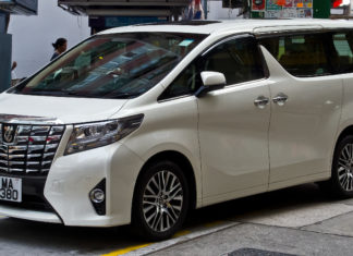 Toyota Alphard и Toyota Hiace сравнительный анализ