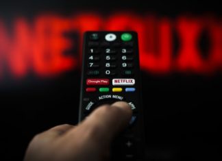 Netflix начнет оказывать финансовую поддержку некоторым кино-проектам из-за карантина