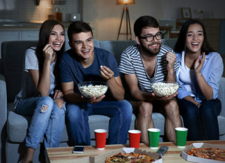 Основные преимущества онлайн-кинотеатров