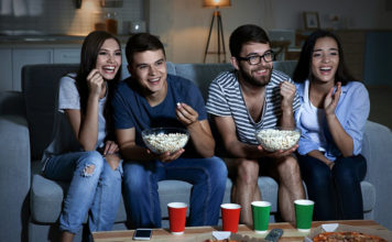 Основные преимущества онлайн-кинотеатров