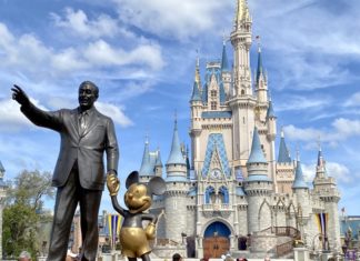 На YouTube появился уникальный VR-канал с аттракционами Disney