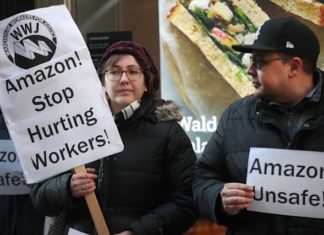 Массовыми увольнениями в Amazon займётся Национальный совет по трудовым отношениям