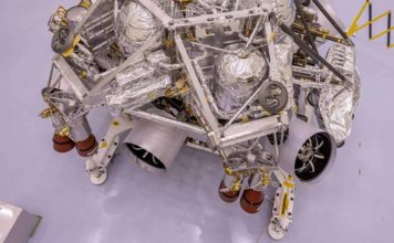 НАСА продолжает подготовку марсианского ровера Perseverance