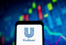 Unilever приостановила рекламное сотрудничество с Facebook