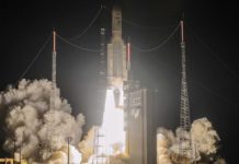 Ракета Ariane 5 успешно стартовала во Французской Гвинее