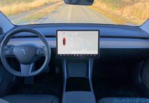 Tesla ждет одобрения теста своей новой системы уведомления водителей
