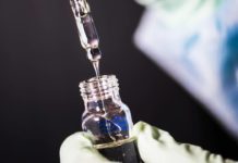 Ученые рассказали о наиболее опасных ароматических вейп-добавках