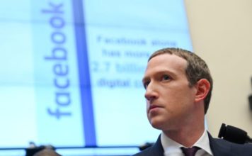 Цукерберг сказал, что «нужно причинить Apple боль»