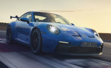 Porsche планирует продолжить развитие своей модели 911 в сегменте ДВС