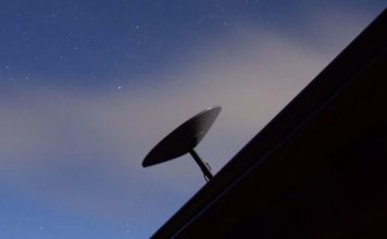 SpaceX расширяет проект Starlink для грузовиков
