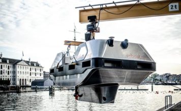 Создана первая коммерческая автономная лодка Roboat