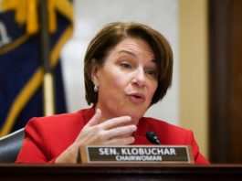 Важнейший закон об ограничении деятельности техно-корпораций становится реальностью