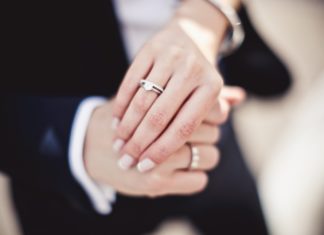 Как выбрать идеальное кольцо для помолвки: советы по выбору металла, камня и дизайна