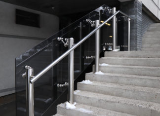 5 причин встановити перила з нержавіючої сталі для вуличних сходів