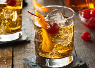 Топ-3 коктейля на основе виски, которые должен попробовать каждый