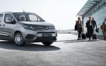 Автомобиль Toyota Proace City в «Тойота Сити Плаза»